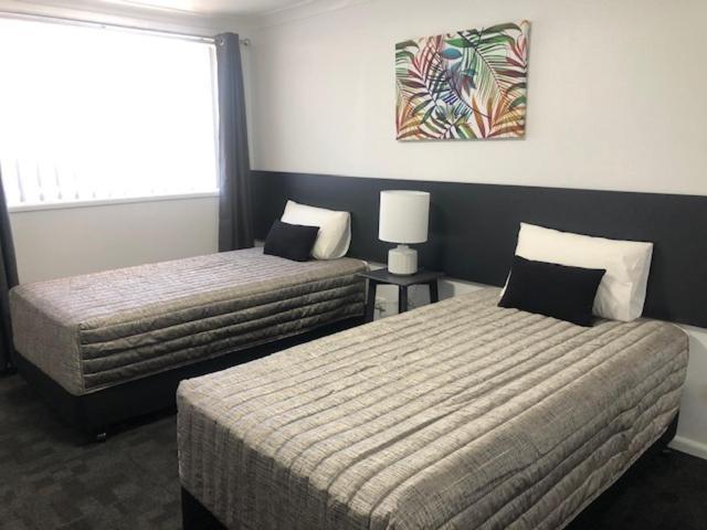 South Tamworth Motor Inn Kültér fotó
