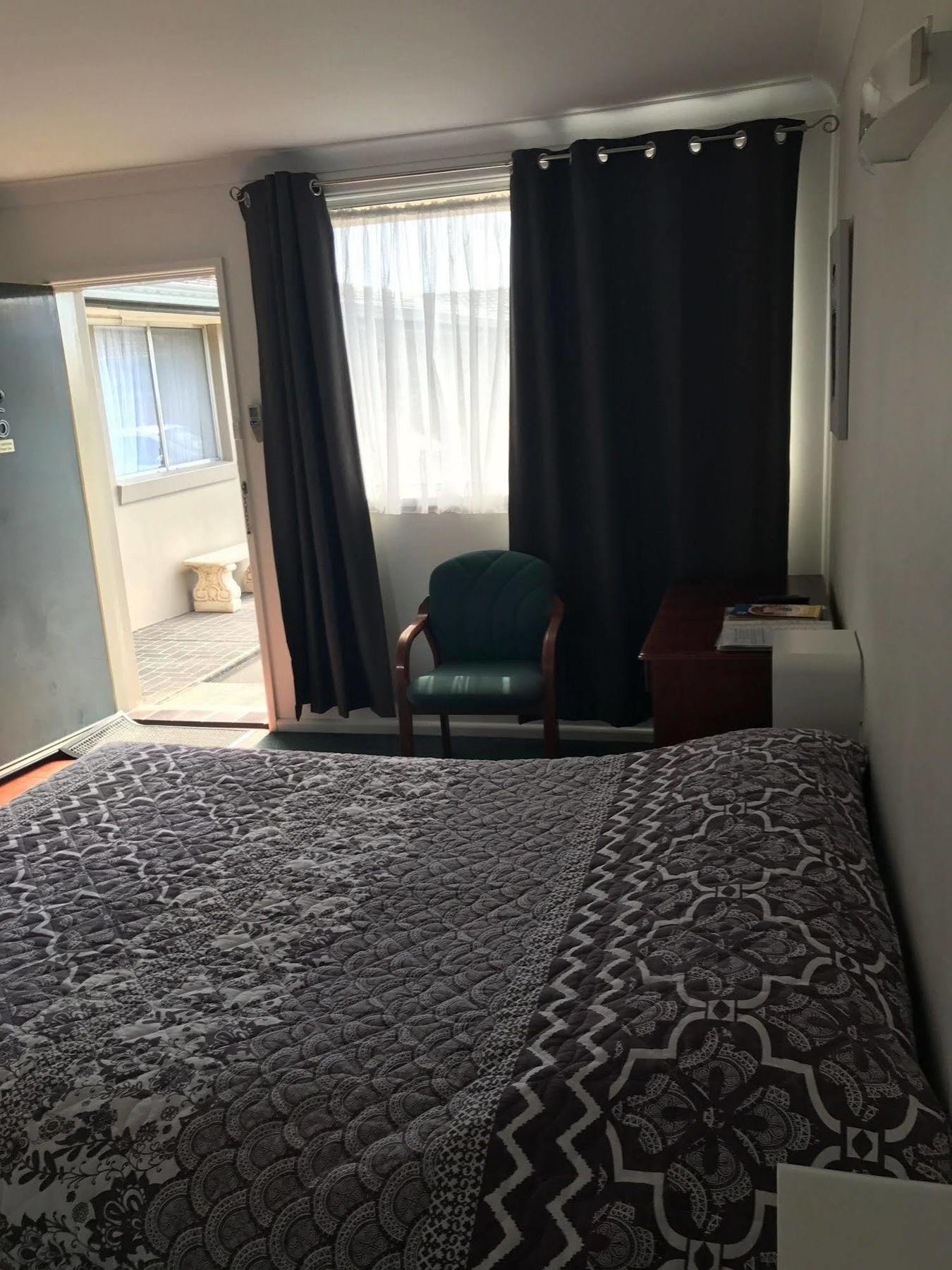 South Tamworth Motor Inn Kültér fotó