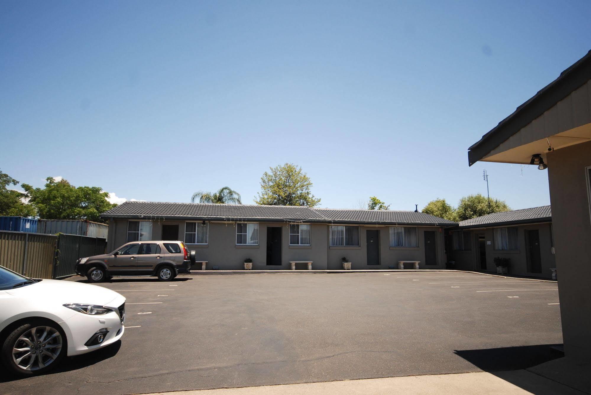 South Tamworth Motor Inn Kültér fotó